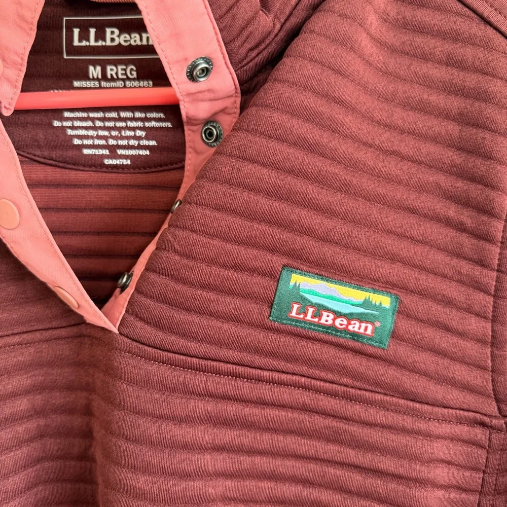 L.L. Bean Airlight Knit Pullover - Picture 3 of 3